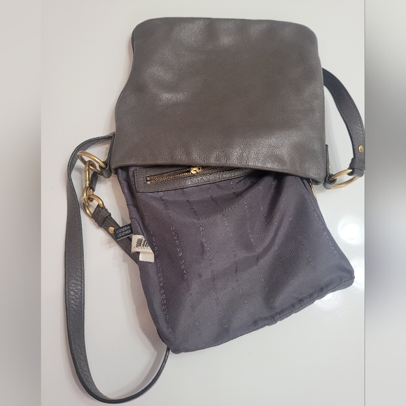 Marc by Marc Jacobs Gray Leather Crossbody Bag - Picture 9 of 16